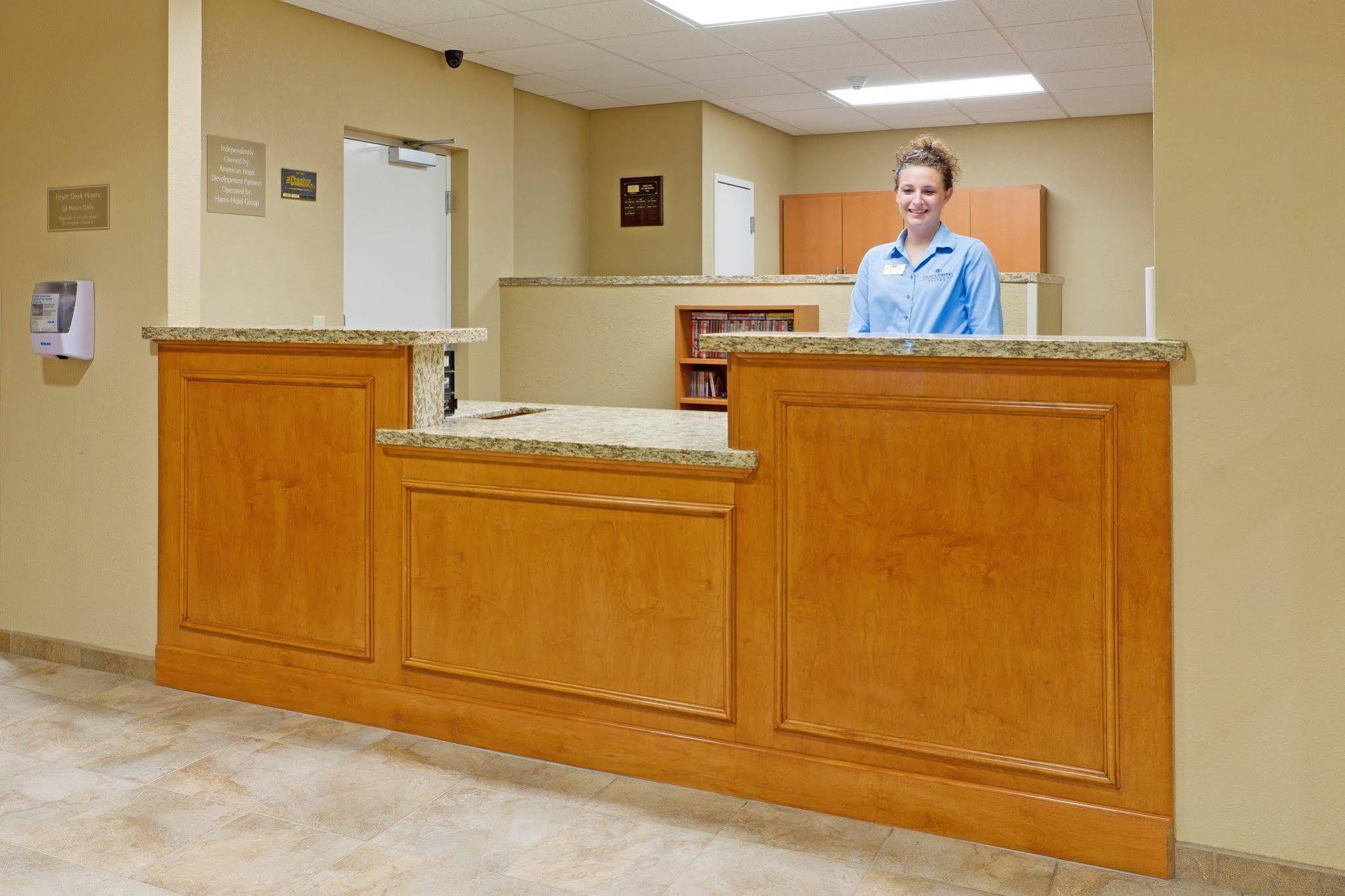 Candlewood Suites Hazleton By Ihg Buitenkant foto